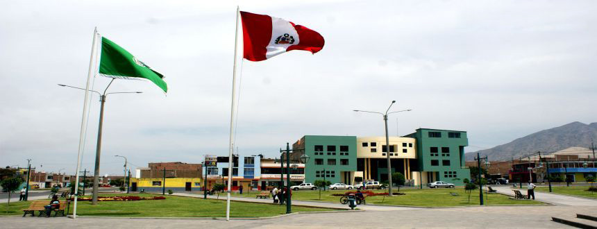 Plaza y sede institucional de La Esperanza